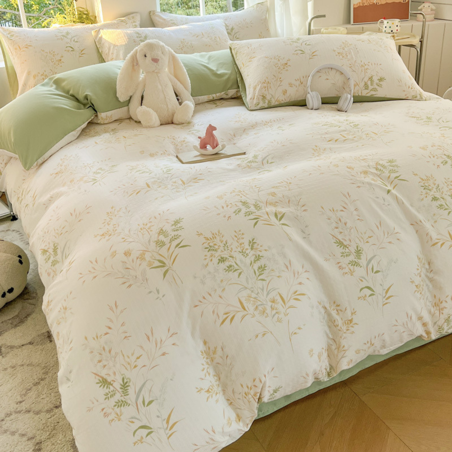 Caelle Bedding Set