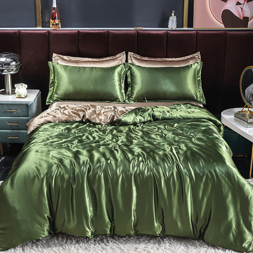 Silque Bedding Set