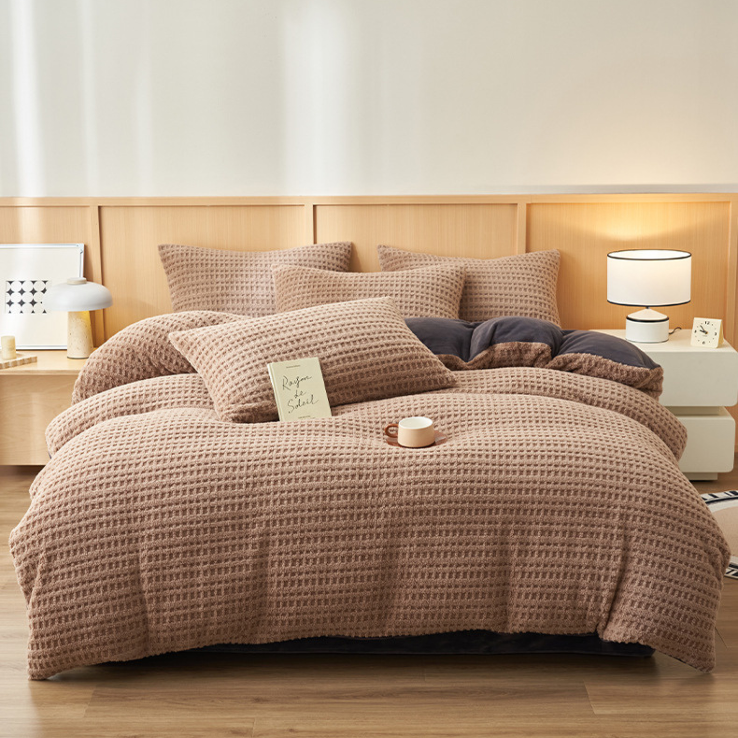 Avelune Bedding Set