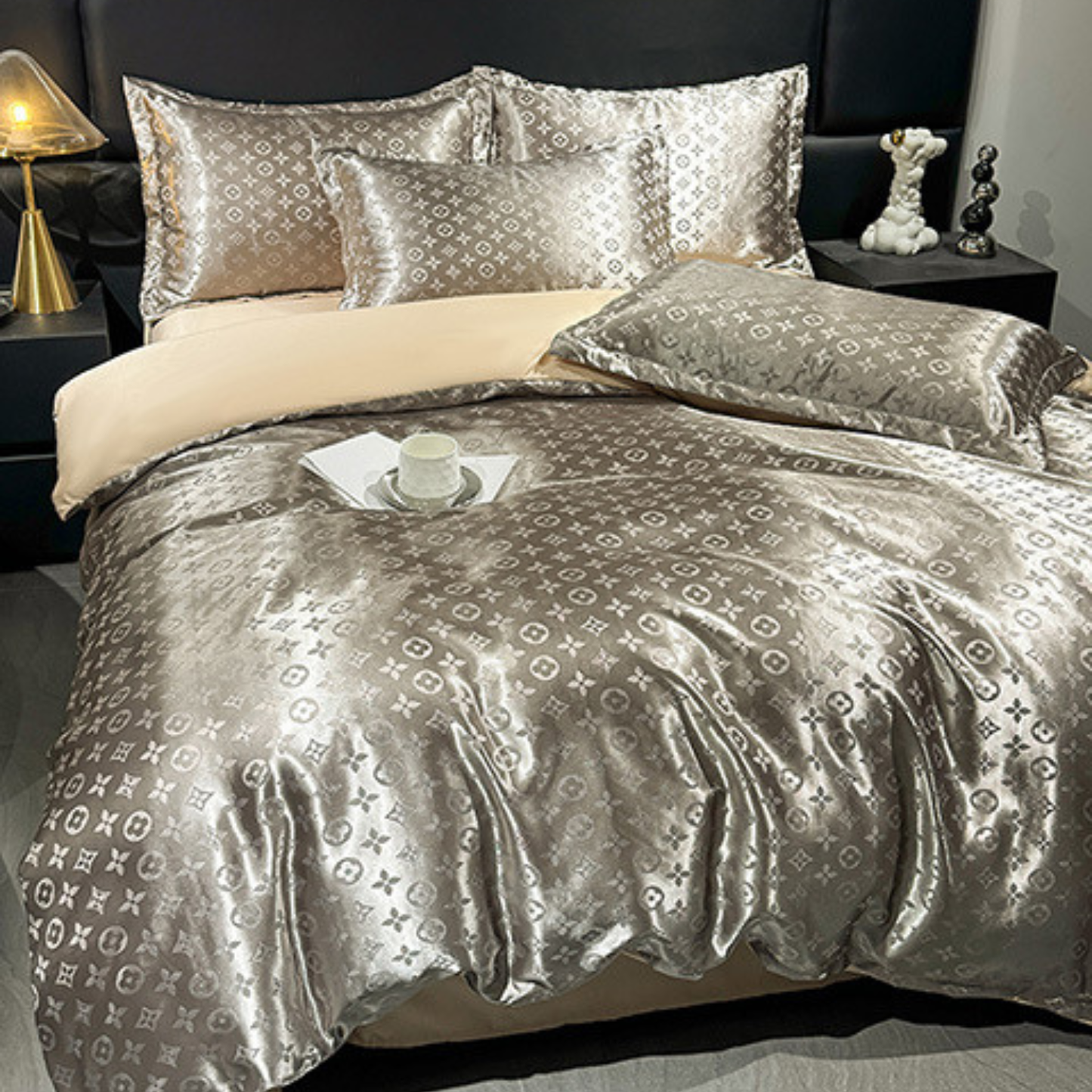 Mirelle Bedding Set