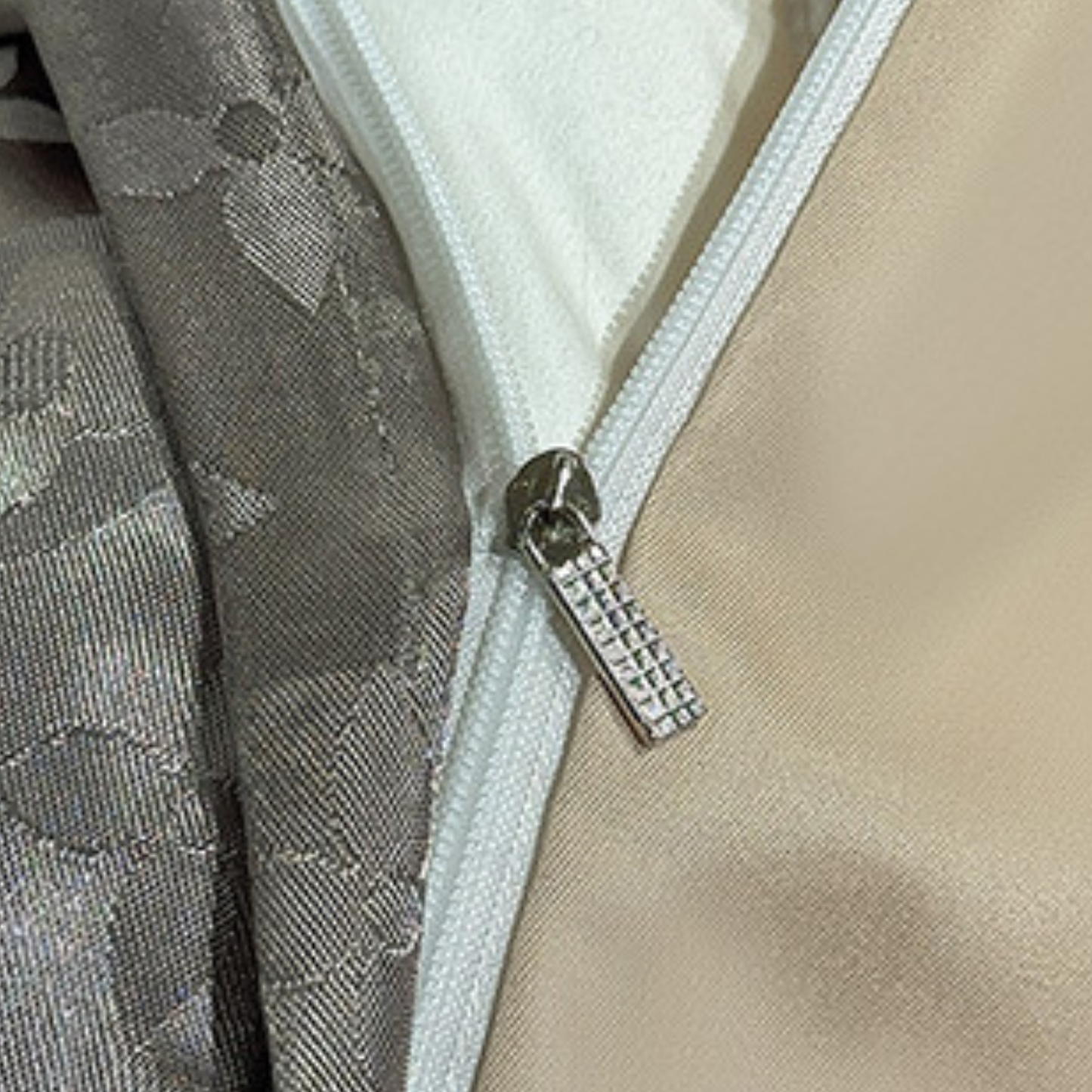 Mirelle Bedding Set