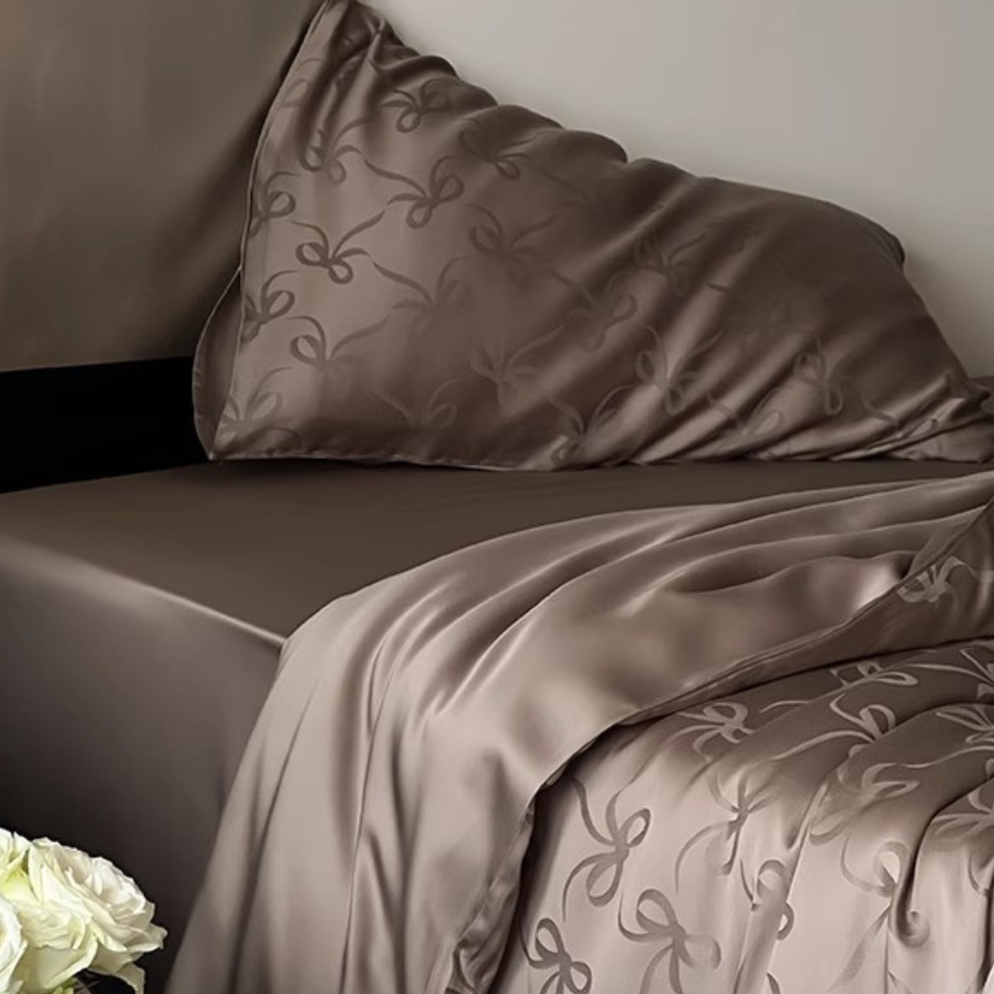 Lustré Bedding Set