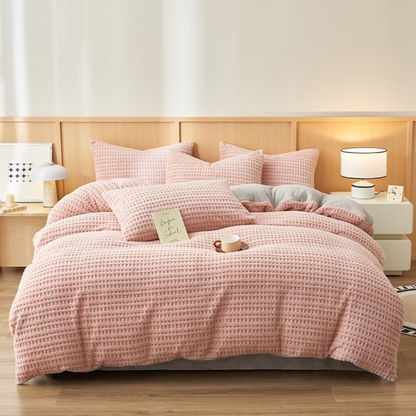 Avelune Bedding Set
