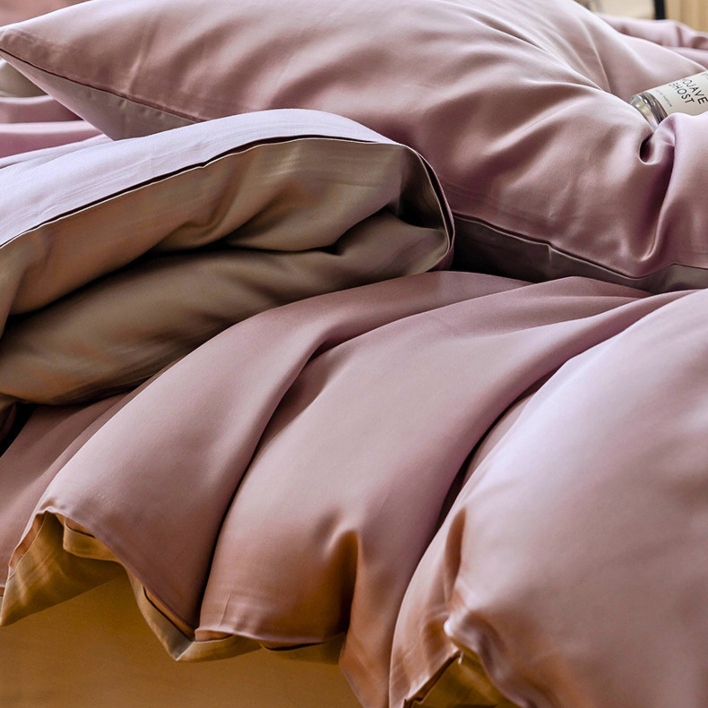 Valeur Bedding Set