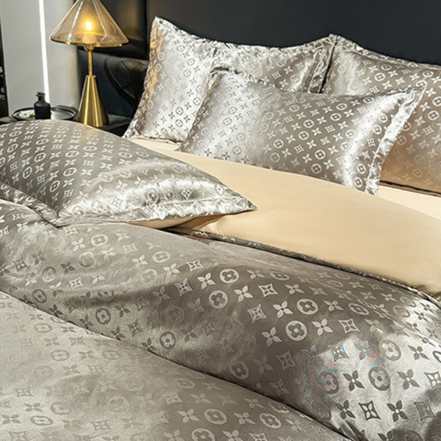 Mirelle Bedding Set