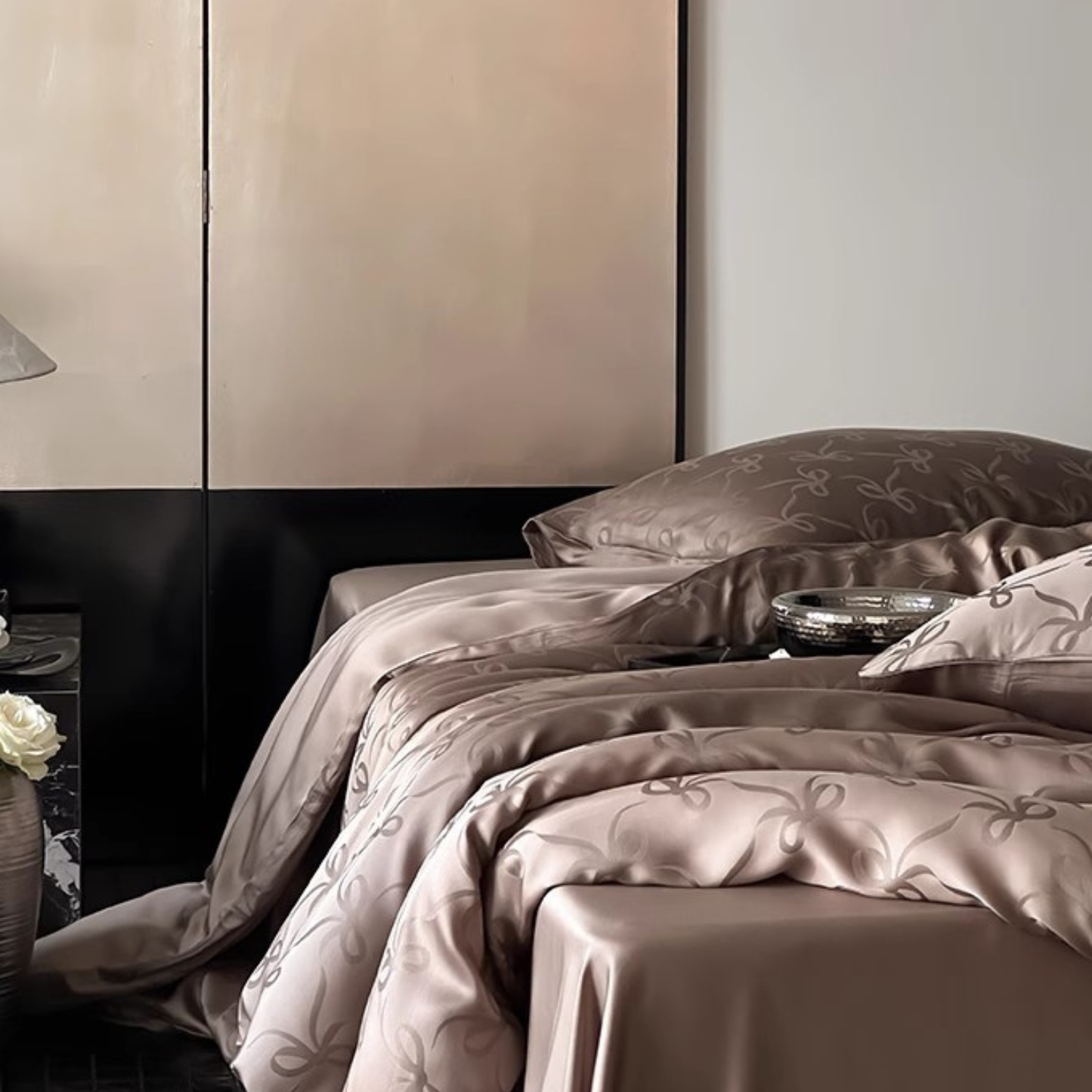 Lustré Bedding Set