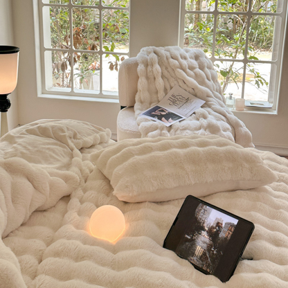Cloudveil Bedding Set