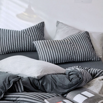 Noctura Bedding Set