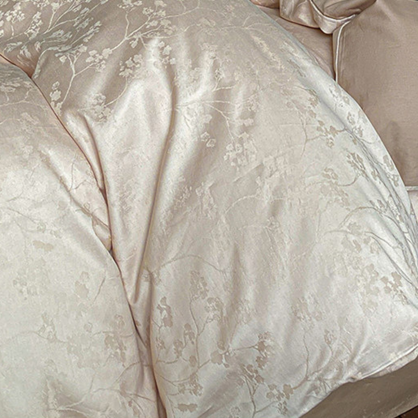 Somrelle Bedding Set