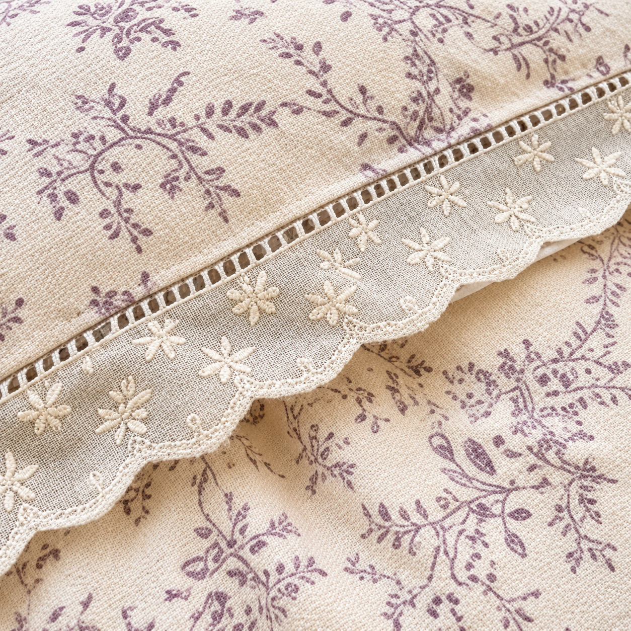 Airelle Bedding Set