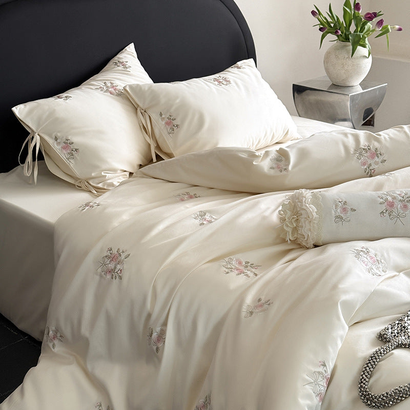Oliné Bedding Set