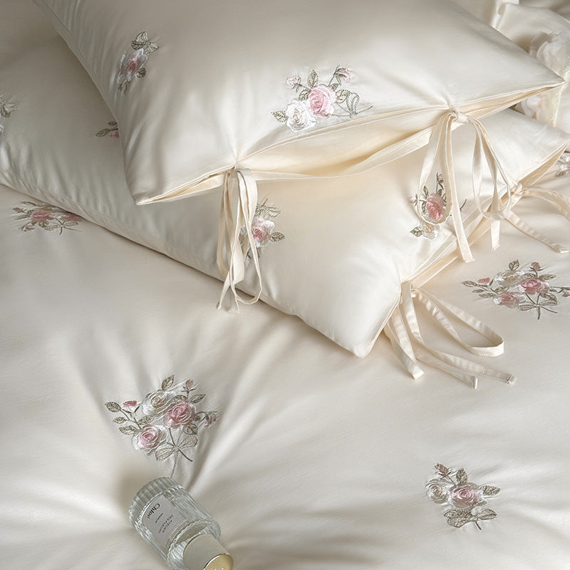 Oliné Bedding Set