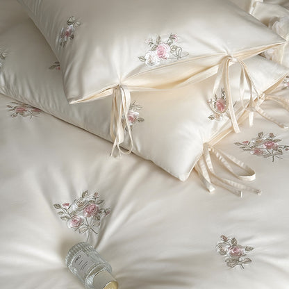 Oliné Bedding Set