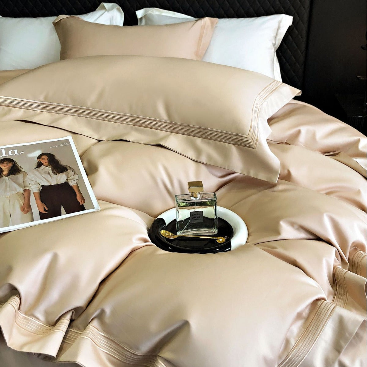 Elvaire Bedding Set