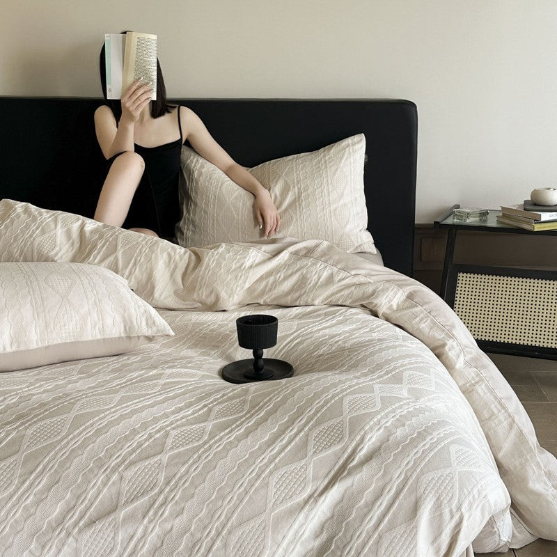 Calen Bedding Set